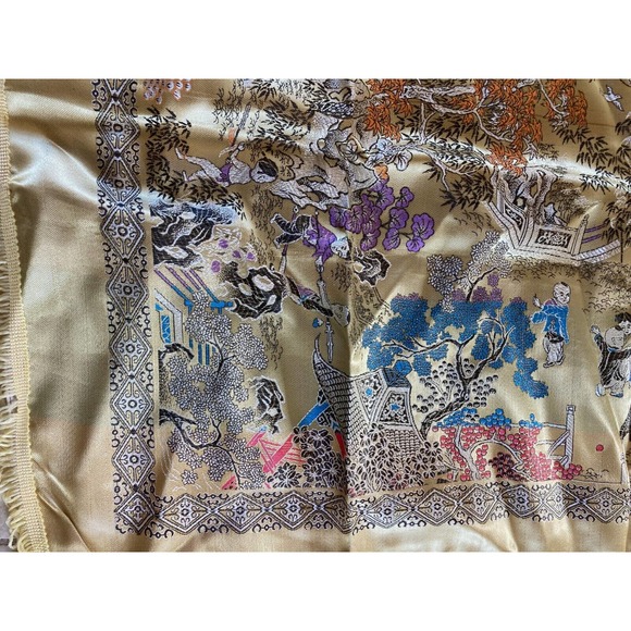 Vintage Asian Tapestry Brocade Piano Shawl Gold Chinese 48" Tablecloth Excellent - Picture 7 of 12